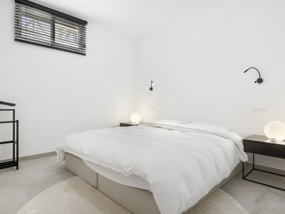 Villa for sale in Casares