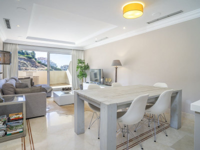 Apartamento Planta Baja en venta en Aloha Hill Club, Nueva Andalucia