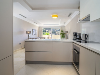 Apartamento Planta Baja en venta en Aloha Hill Club, Nueva Andalucia