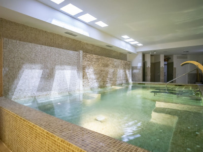Apartamento Planta Baja en venta en Aloha Hill Club, Nueva Andalucia