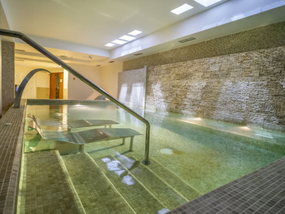 Apartamento Planta Baja en venta en Aloha Hill Club, Nueva Andalucia