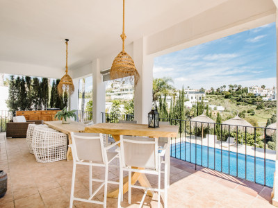 Villa en venta en La Resina Golf, Estepona