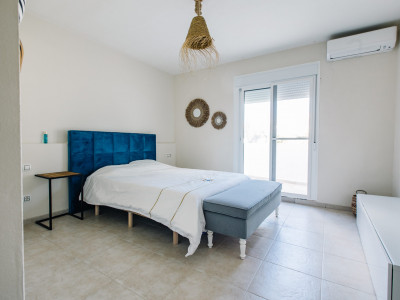 Villa en venta en La Resina Golf, Estepona