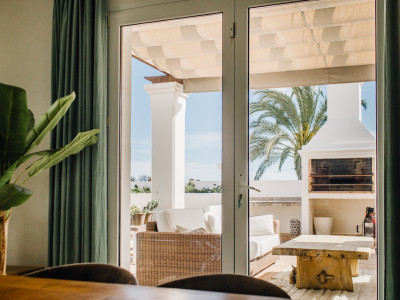 Villa en venta en La Resina Golf, Estepona