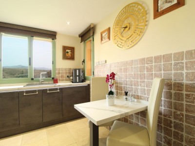 Apartamento en venta en Los Flamingos, Benahavis