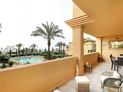 Apartamento en venta en Los Flamingos, Benahavis