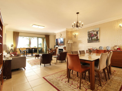 Apartamento en venta en Los Flamingos, Benahavis