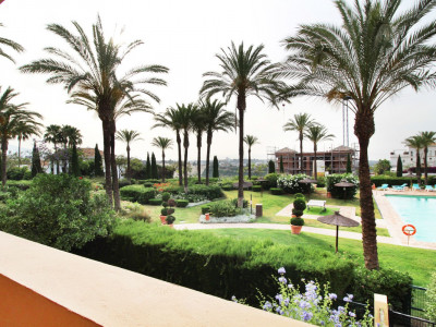 Apartamento en venta en Los Flamingos, Benahavis