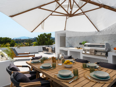 Zweistöckiges Penthouse zum Verkauf in Pueblo Arabesque, Nueva Andalucia