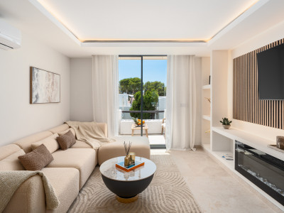 Zweistöckiges Penthouse zum Verkauf in Pueblo Arabesque, Nueva Andalucia