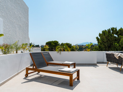 Zweistöckiges Penthouse zum Verkauf in Pueblo Arabesque, Nueva Andalucia
