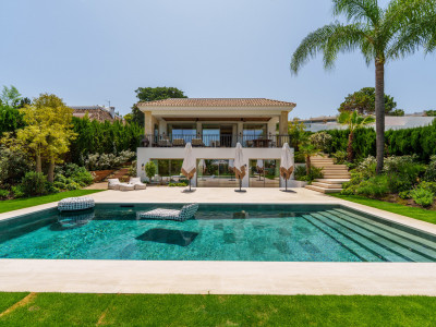 Villa en venta en Nueva Andalucia