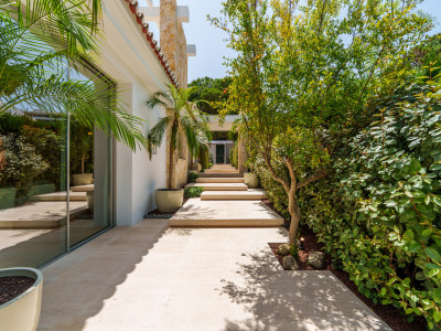 Villa en venta en Nueva Andalucia