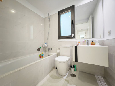 Apartamento en venta en Cataleya, Estepona