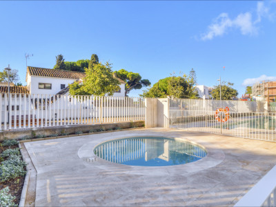 Appartement rez de chaussée à vendre à Estrella del Mar, Marbella Est