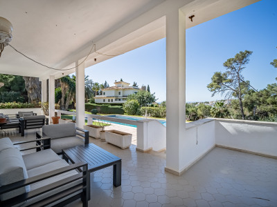 Villa en venta en La Montua, Marbella