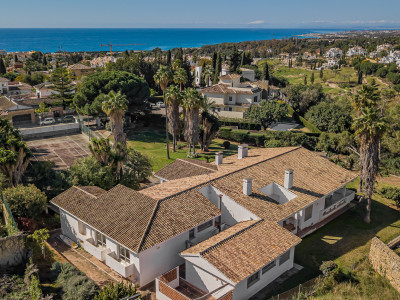 Villa en venta en La Montua, Marbella