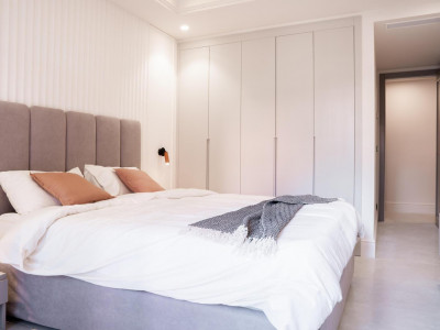 Apartment for sale in Cabo Bermejo, Estepona