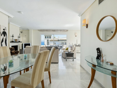 Penthouse for sale in Dominion Beach, Estepona