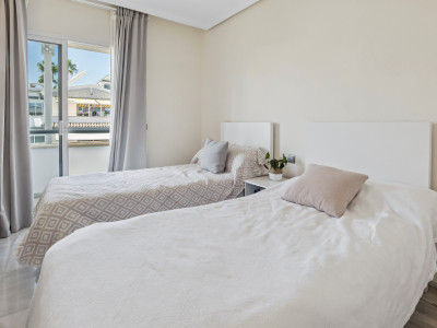 Penthouse for sale in Dominion Beach, Estepona