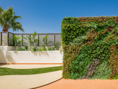Penthouse for sale in Bahía del Velerín, Estepona