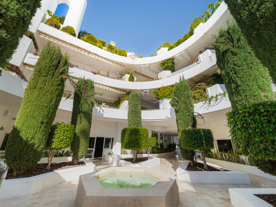 Apartment for sale in Las Terrazas de Las Lomas, Marbella Golden Mile