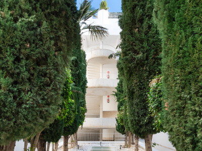 Apartment for sale in Las Terrazas de Las Lomas, Marbella Golden Mile