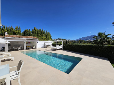 Villa for sale in Fuente del Espanto, Benahavis