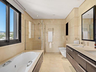 Penthouse for sale in Buenavista, Benahavis
