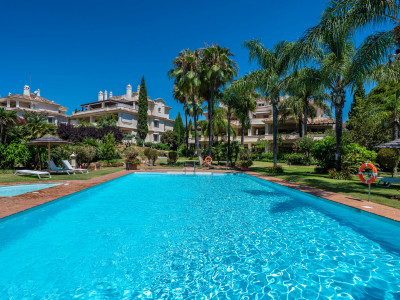 Duplex Penthouse for sale in Las Alamandas, Nueva Andalucia