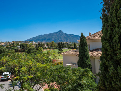 Duplex Penthouse for sale in Las Alamandas, Nueva Andalucia