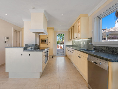 Duplex Penthouse for sale in Las Alamandas, Nueva Andalucia