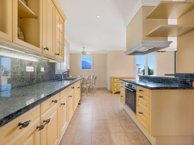 Duplex Penthouse for sale in Las Alamandas, Nueva Andalucia