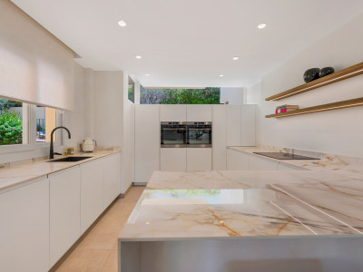 Town House for sale in La Quinta Hills, Benahavis