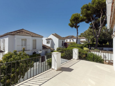 Maison de Ville à vendre à Benamara, Estepona