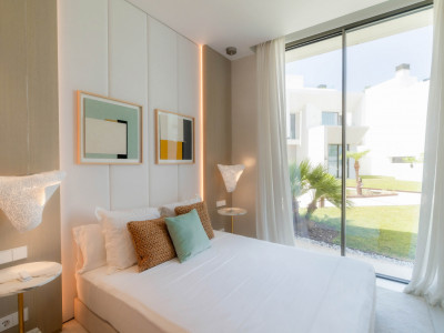 Villa for sale in Nueva Andalucia