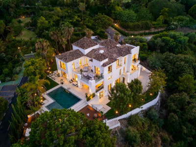 Villa à vendre à El Herrojo, Benahavis