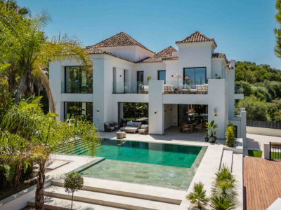 Villa à vendre à El Herrojo, Benahavis