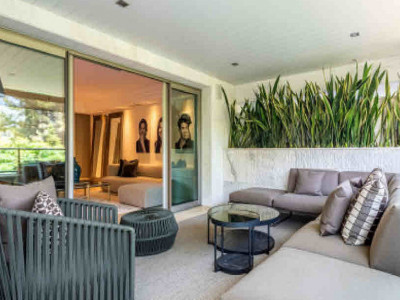 Apartment for sale in Jardines del Principe, Marbella Golden Mile