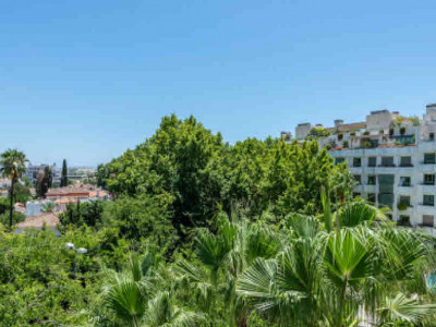 Apartment for sale in Jardines del Principe, Marbella Golden Mile