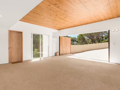 Villa for sale in El Madroñal, Benahavis