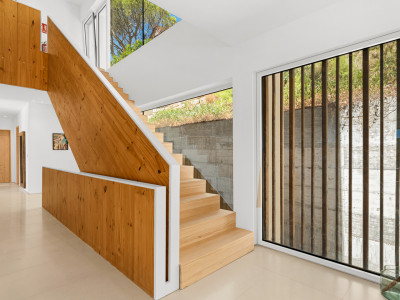 Villa for sale in El Madroñal, Benahavis