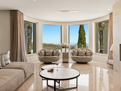 Villa for sale in Los Altos de los Monteros, Marbella East
