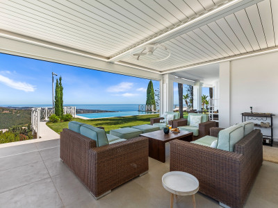 Villa for sale in Los Altos de los Monteros, Marbella East