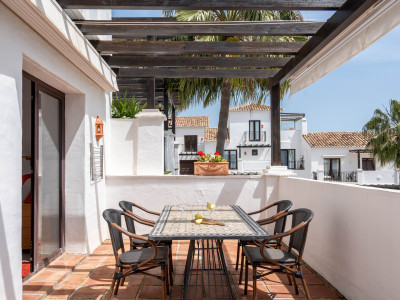 Duplex Penthouse à vendre à Los Altos de los Monteros, Marbella Est