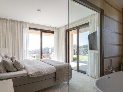Ground Floor Apartment for sale in Real de La Quinta, Benahavis