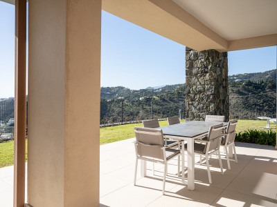 Ground Floor Apartment for sale in Real de La Quinta, Benahavis