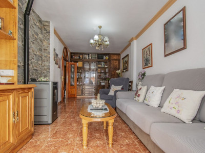 Town House for sale in Nueva Andalucia