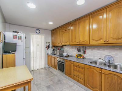 Town House for sale in Nueva Andalucia