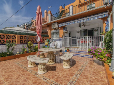 Town House for sale in Nueva Andalucia